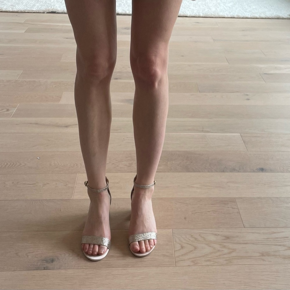 Betsey Johnson sparkly sandal w chunky heel